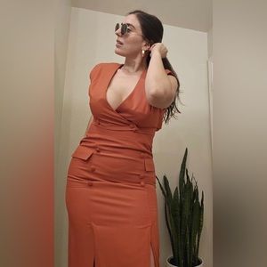 TWO PIECE WOVEN SET WITH SLEEVELESS TOP AND LONG SKIRT WITH SIDE SLITS